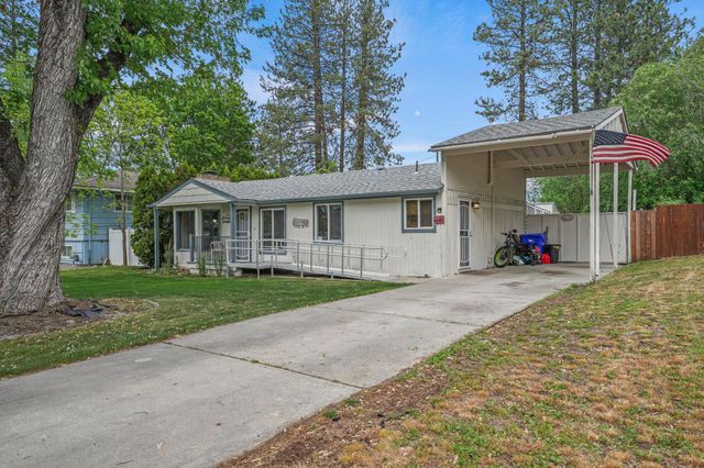 10907 E 17TH St, Spokane, WA 99206