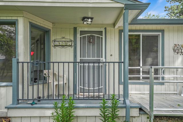 10907 E 17TH St, Spokane, WA 99206