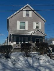 389 Frank St, Sharon, PA 16146