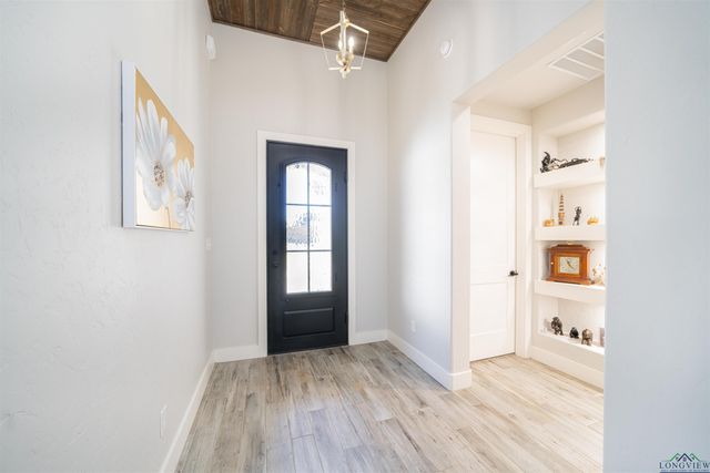 3807 Hidden Trails Lane, Longview, TX 75605