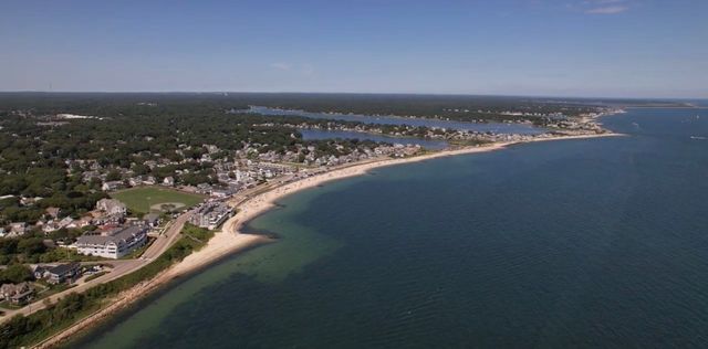 3 Sailaway Lane, Falmouth, MA 02536