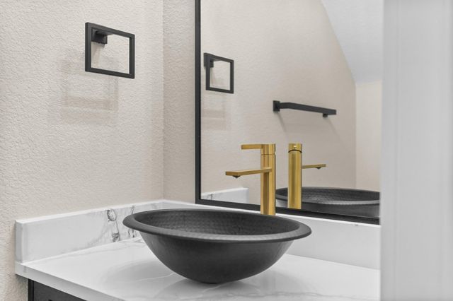 4206 Kewanee Street, Houston, TX 77051