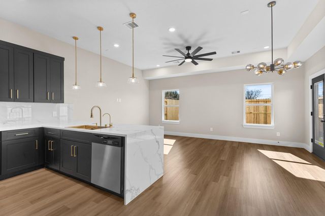 4206 Kewanee Street, Houston, TX 77051