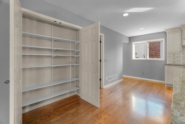 14451 Wellington Road, Minnetonka, MN 55391