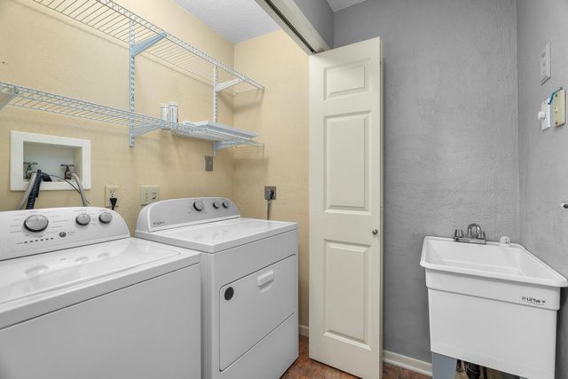 14451 Wellington Road, Minnetonka, MN 55391