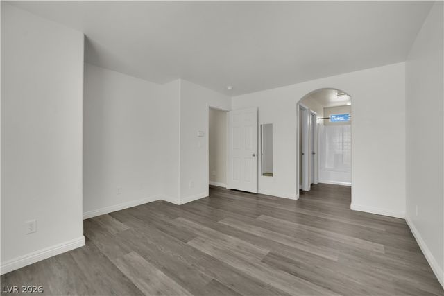 6704 Crystal Run Lane, Las Vegas, NV 89122