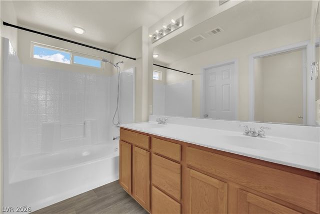 6704 Crystal Run Lane, Las Vegas, NV 89122