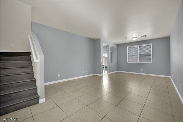 6704 Crystal Run Lane, Las Vegas, NV 89122