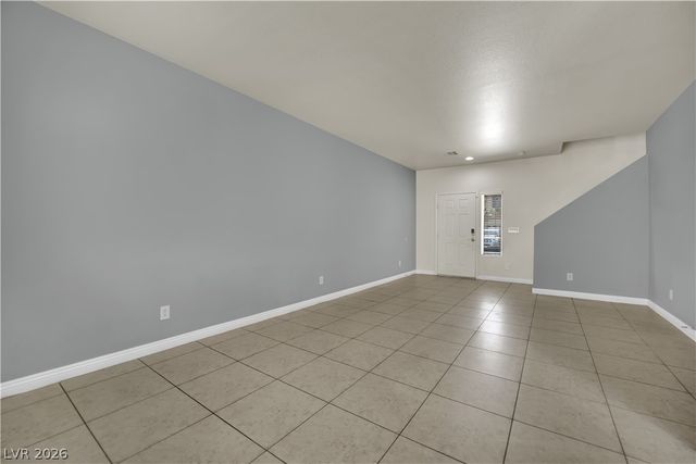 6704 Crystal Run Lane, Las Vegas, NV 89122