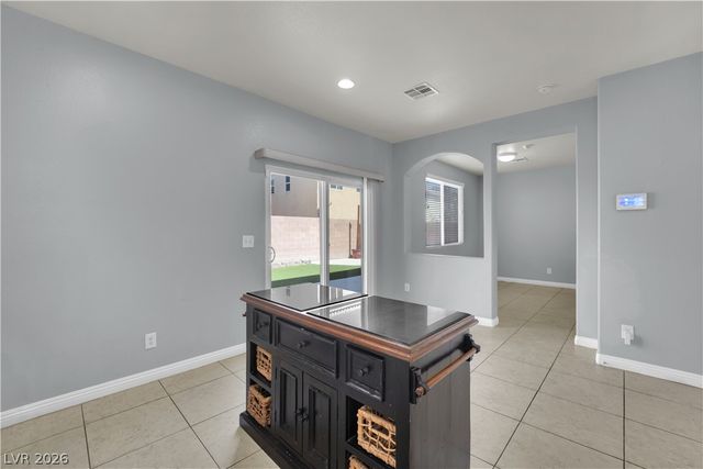 6704 Crystal Run Lane, Las Vegas, NV 89122