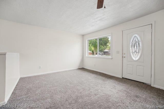 27031 S Leroy Street, Taylor, MI 48180