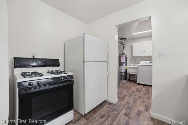 27031 S Leroy Street, Taylor, MI 48180