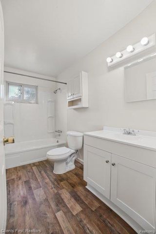 27031 S Leroy Street, Taylor, MI 48180