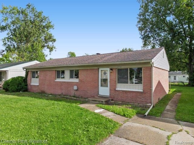 27031 S Leroy Street, Taylor, MI 48180