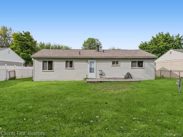 27031 S Leroy Street, Taylor, MI 48180