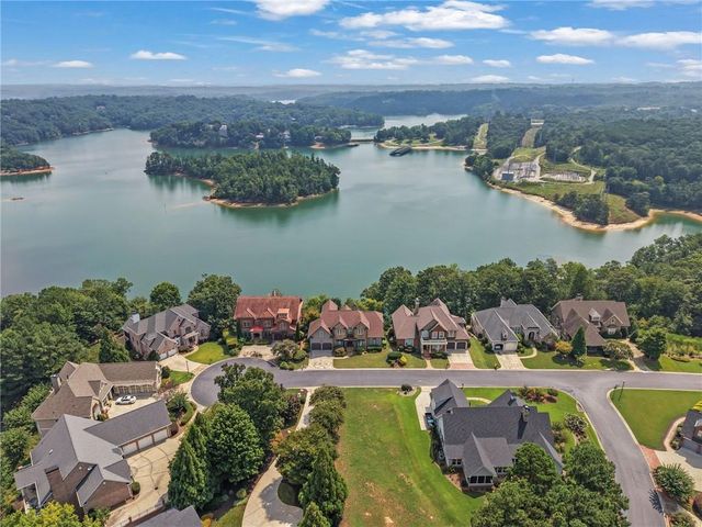 2789 NE Point Overlook, Gainesville, GA 30501