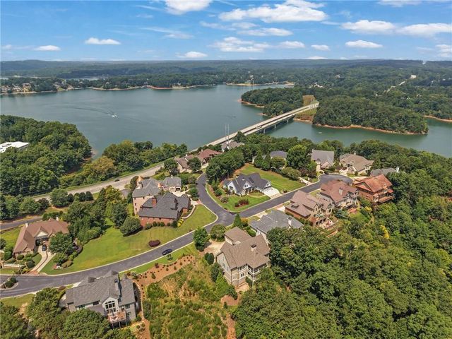 2789 NE Point Overlook, Gainesville, GA 30501