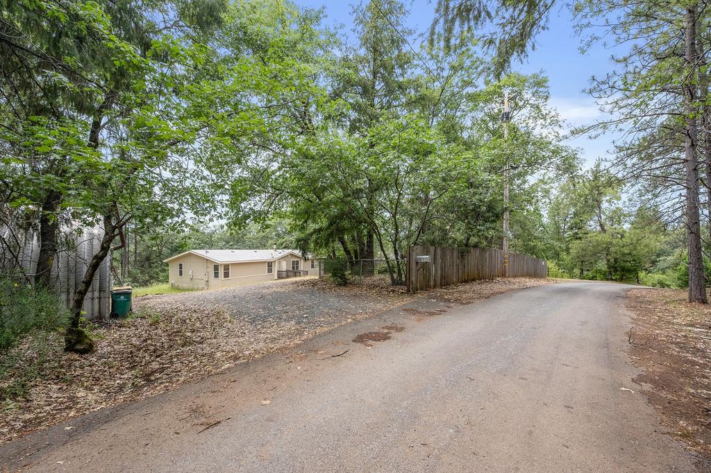 2470 Buffalo Hill Rd, Georgetown, CA 95634