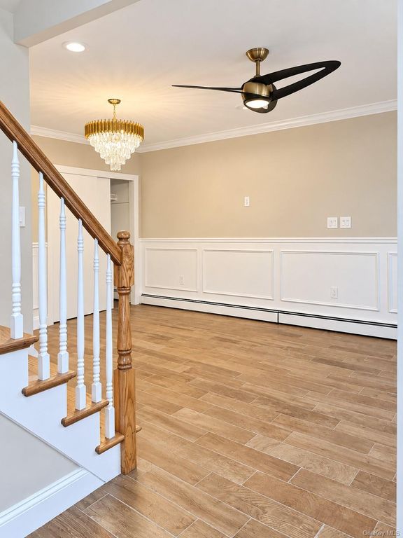 459 Roquette Avenue, Floral Park, NY 11001 — photo 5