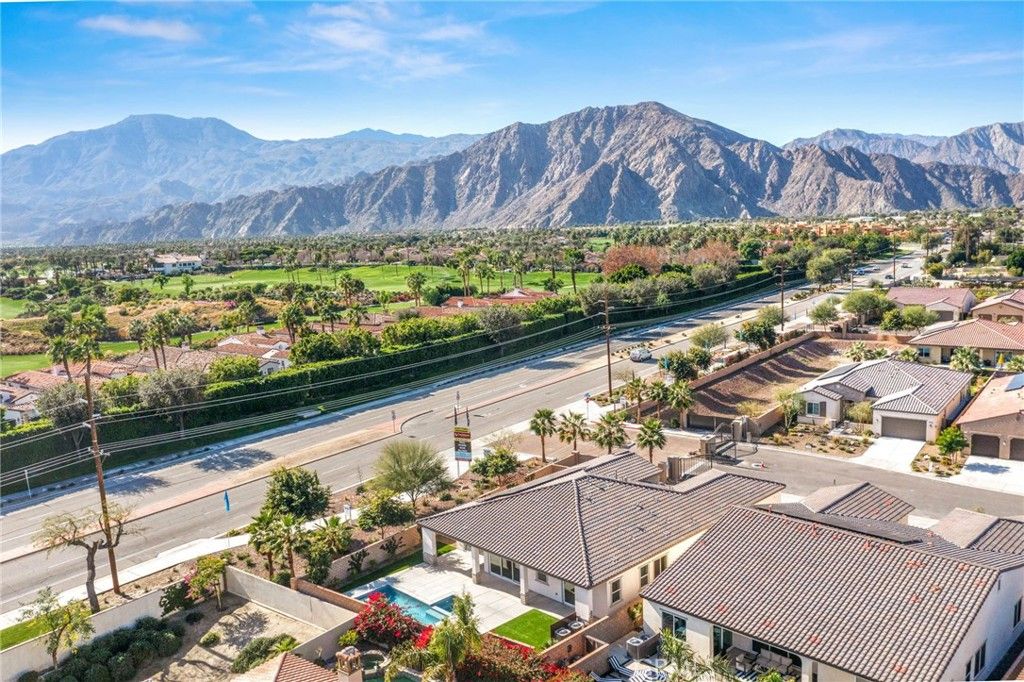 Image 4 of property listing at 51952 Marquis Lane, La Quinta, CA 92253