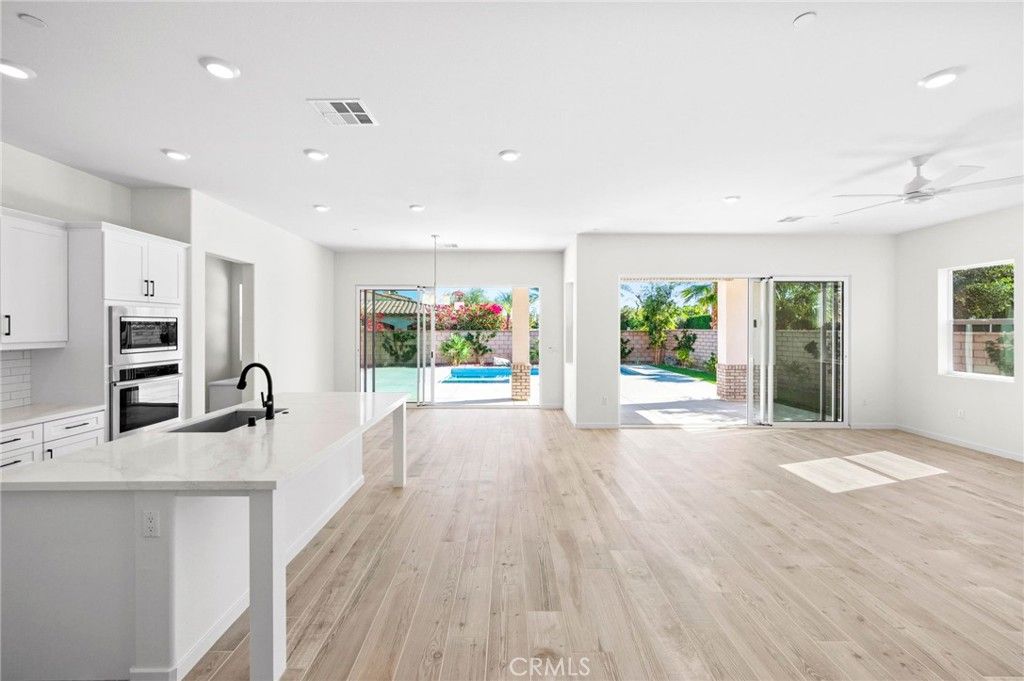 Image 9 of property listing at 51952 Marquis Lane, La Quinta, CA 92253