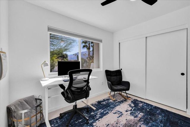 1110 E Vista Chino Rd, Palm Springs, CA 92262