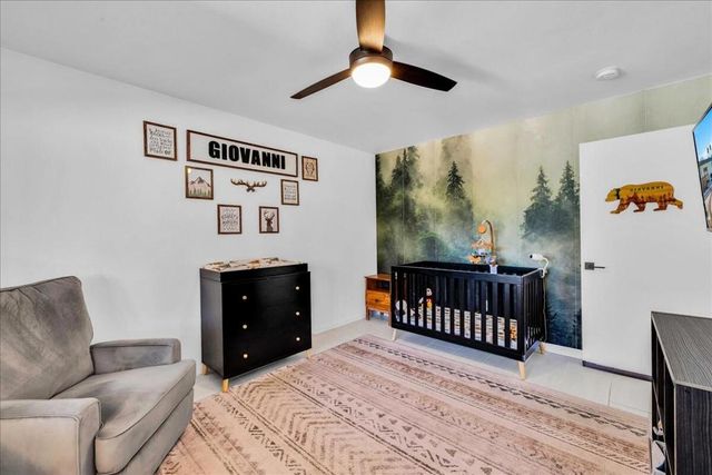 1110 E Vista Chino Rd, Palm Springs, CA 92262