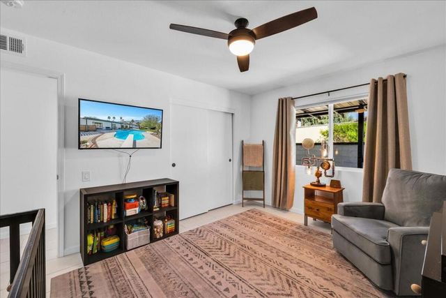 1110 E Vista Chino Rd, Palm Springs, CA 92262