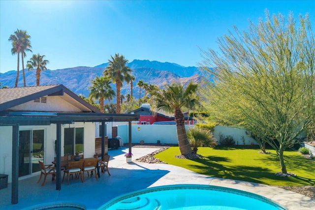 1110 E Vista Chino Rd, Palm Springs, CA 92262