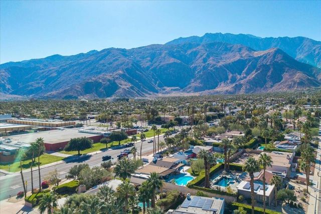1110 E Vista Chino Rd, Palm Springs, CA 92262
