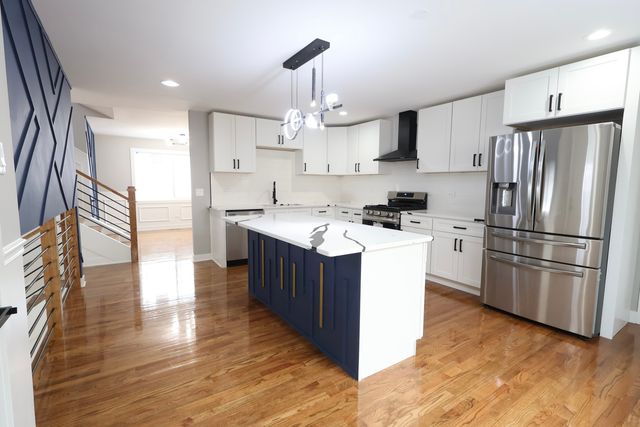 306 Escanaba Avenue, Calumet City, IL 60409