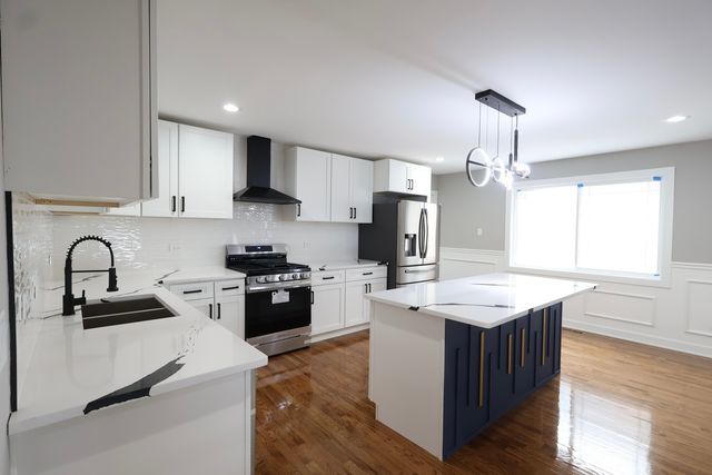 306 Escanaba Avenue, Calumet City, IL 60409