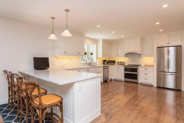 25 Boylston Dr, Edgartown, MA 02539