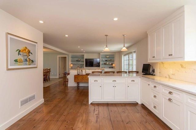 25 Boylston Dr, Edgartown, MA 02539