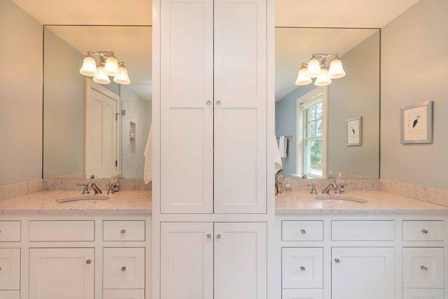 25 Boylston Dr, Edgartown, MA 02539