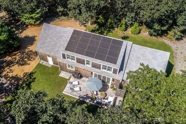 25 Boylston Dr, Edgartown, MA 02539