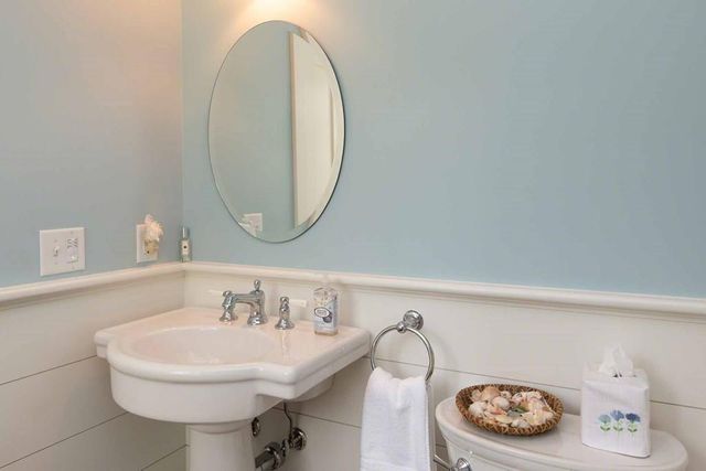 25 Boylston Dr, Edgartown, MA 02539