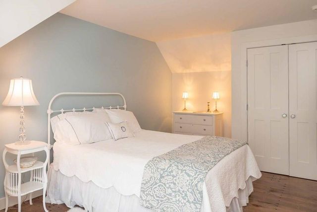 25 Boylston Dr, Edgartown, MA 02539