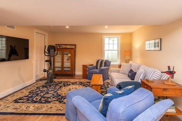 25 Boylston Dr, Edgartown, MA 02539