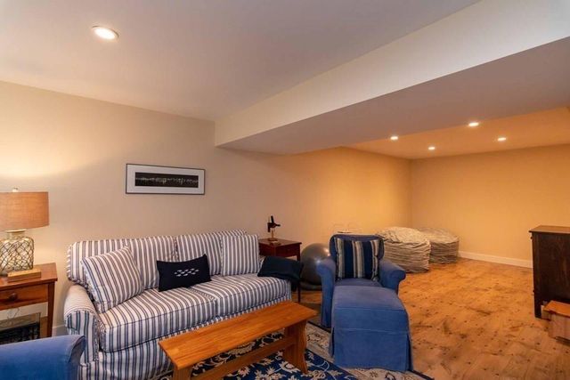 25 Boylston Dr, Edgartown, MA 02539