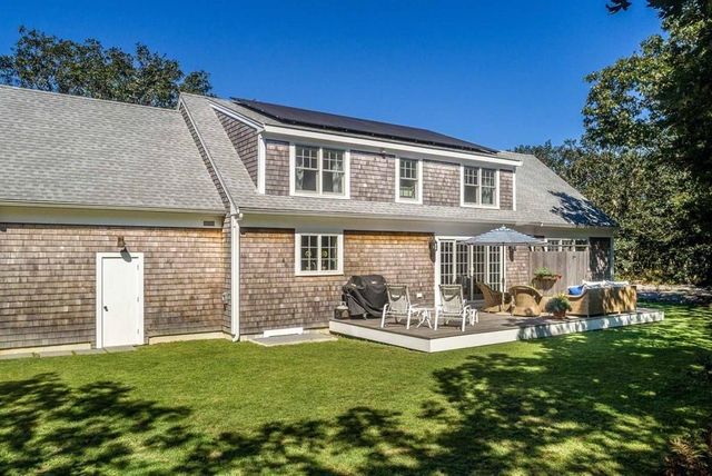 25 Boylston Dr, Edgartown, MA 02539