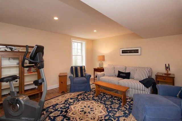 25 Boylston Dr, Edgartown, MA 02539