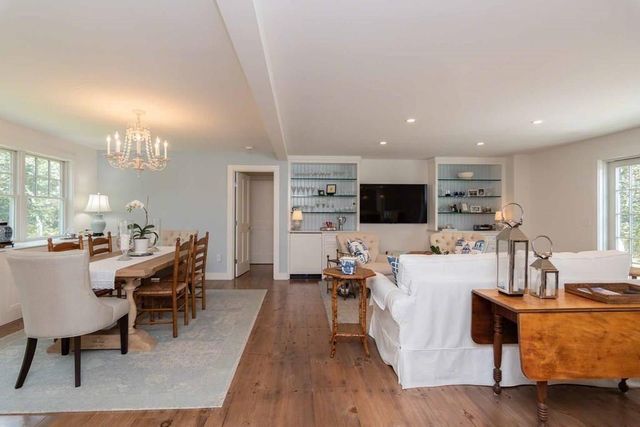 25 Boylston Dr, Edgartown, MA 02539