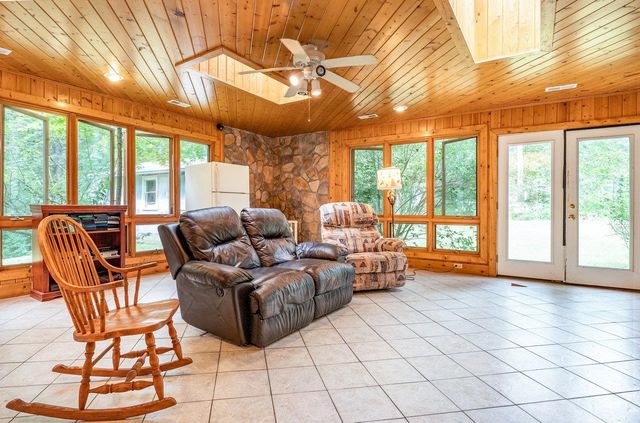 10523 UNION SPRINGS RD, Dayton, VA 22821