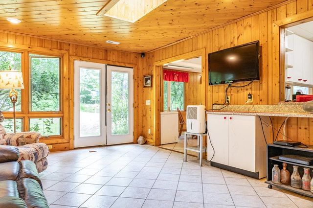 10523 UNION SPRINGS RD, Dayton, VA 22821