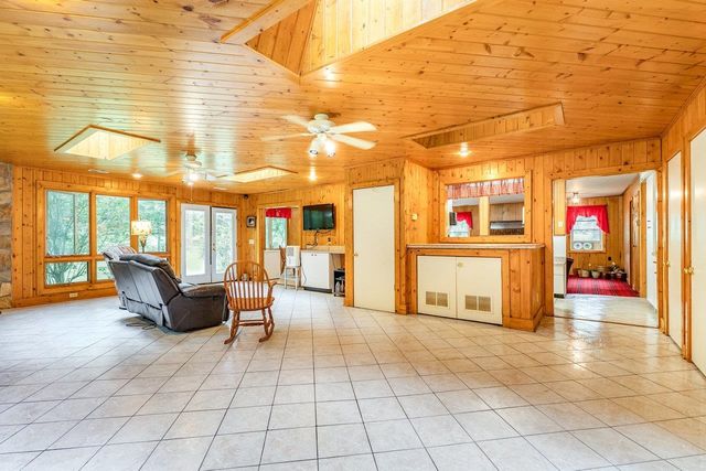 10523 UNION SPRINGS RD, Dayton, VA 22821