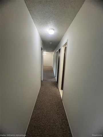 27915 Berrywood Lane 70, Farmington, MI 48334