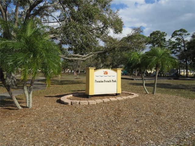 418 NARVAEZI STREET, Venice, FL 34285