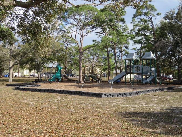 418 NARVAEZI STREET, Venice, FL 34285