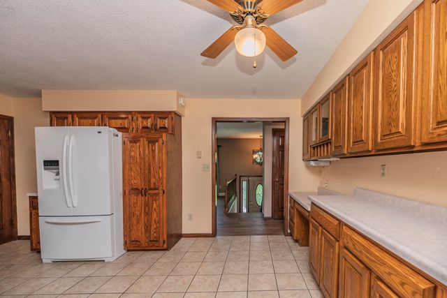6651 E NEW HAVEN RD, Columbia, MO 65201
